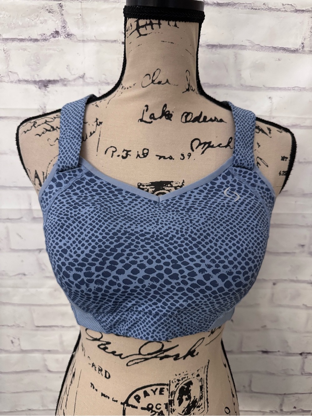 Moving Comfort Brooks 36D Juno Sports Bra Blue High Impact Racerback Wire Free